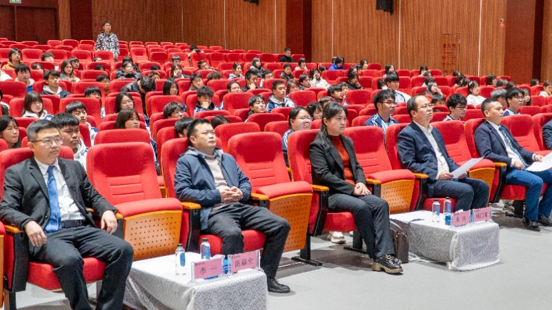 贵州省第二届职业技能大赛贵阳贵安选拔赛暨贵阳市第四届“筑城工匠杯”职工职业技能竞赛3D数字游戏艺术竞赛开赛仪式