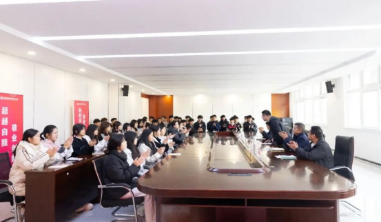 贵州新华＆合肥地铁/高铁校企定向班开班，助力学子精准就业！